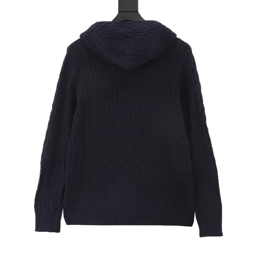 🅿️520 Ralph Lauren 25FW small label knitted zipper jacket Ralph Lauren (RALPH LAUREN) is the "American classic" brand in the fashion industry. Founded by Mr. Ralph Lauren in 1968, it is a high-end fashion brand with a strong American flavor. The styles are highly stylized and should be regarded as the clothing brand that best represents American culture (this can be seen from the fact that the uniforms of the US team in many Olympic Games have been provided by Ralph Lauren). Size: S M L